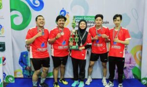 Tim FWE Kalsel bersama Piala Wali Kota Banjarmasin tahun 2025. Foto-Istimewa