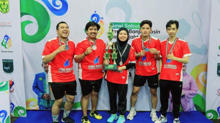 Tim FWE Kalsel bersama Piala Wali Kota Banjarmasin tahun 2025. Foto-Istimewa