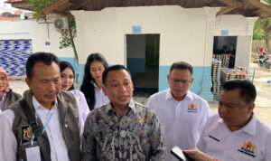 Wakil Ketua Umum Kadin Indonesia Korwil Kalimantan, Andi Yuslim Patawari (tengah). Foto-dok.Diskominfo Banjarmasin Wakil Ketua Umum Kadin Indonesia Korwil Kalimantan, Andi Yuslim Patawari (tengah). Foto-dok.Diskominfo Banjarmasin