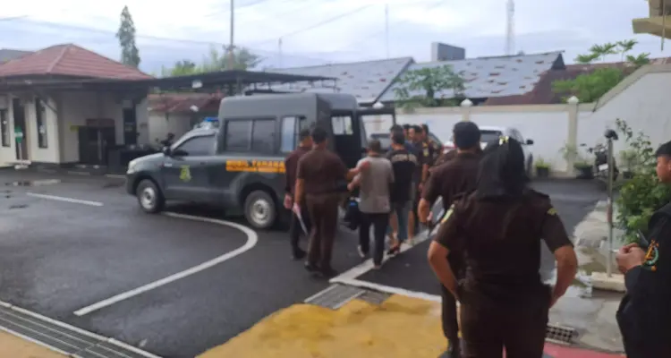 104742-73i3i-webp-large