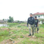 Wali Kota Banjarmasin, H. M. Yamin HR saat meninjau kawasan Pulau Insan Jalan Jafri Zam-zam. Foto-dok. Diskominfo Banjarmasin