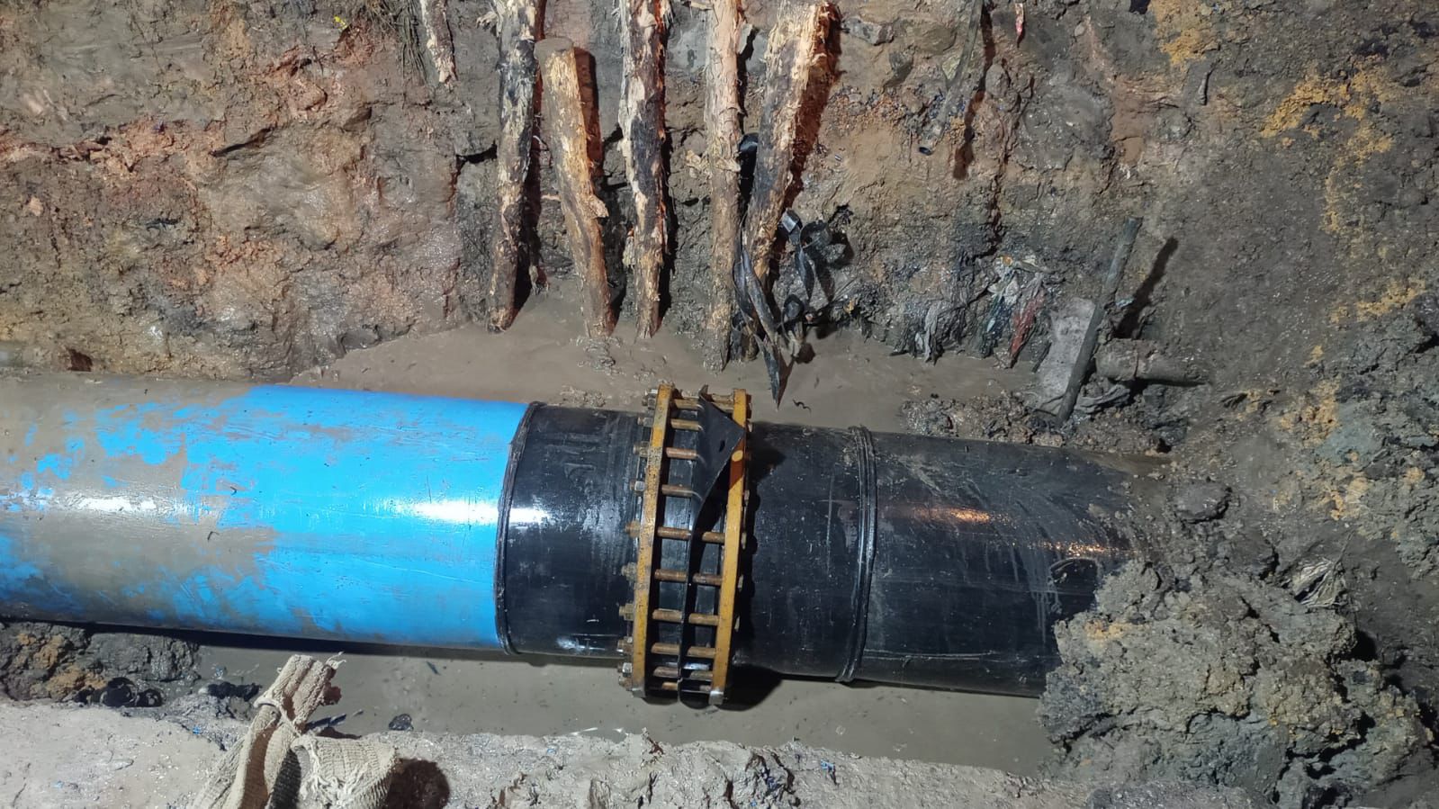 Ilustrasi, pipa PAM Bandarmasih di Jl. A Yani Km 7 mengalami kebocoran. Foto-dok. habarpam