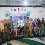 Wali Kota Banjarmasin, H. M. Yamin HR menghadiri pelantikan Dewan Pengurus Daerah (DPD) Forum Komunikasi Pusat Kegiatan Belajar Masyarakat (FK PKBM) Kota Banjarmasin. Foto-Prokom-Bjm