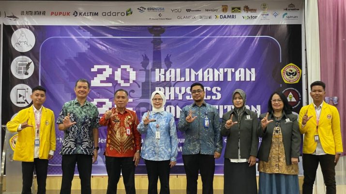 Asisten Pemerintahan dan Kesejahteraan Rakyat, Galuh Tantri Narindra (tengah). Foto-dok. MC Kalsel