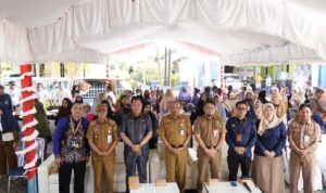 Perumda Pasar Banjarmasin menggelar pasar murah perdana tahun 2026 di Kelurahan Mantuil Kecamatan Banjarmasin Selatan, Selasa (28/04). Foto-Istimewa.