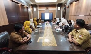 Diskominfo Provinsi Kalimantan Selatan menerima kunjungan Diskominfo Kabupaten Barito Kuala (Batola). Foto-dok. MC Kalsel