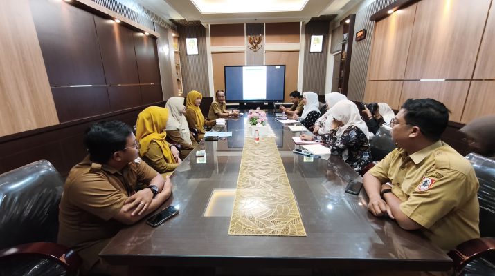 Diskominfo Provinsi Kalimantan Selatan menerima kunjungan Diskominfo Kabupaten Barito Kuala (Batola). Foto-dok. MC Kalsel