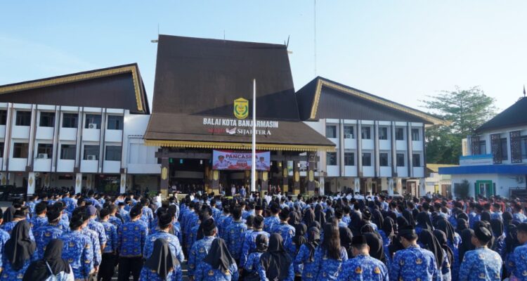 Peringatan Hari Lahir Pancasila di halaman Balai Kota Banjarmasin. Foto-dok. Istimewa