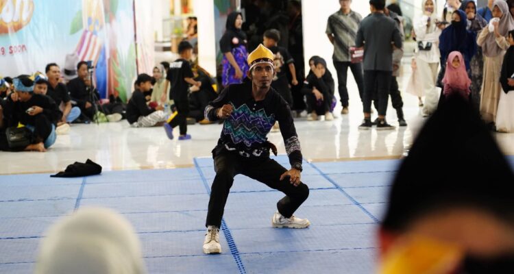 Penampilan kemampuan dan keterampilan dalam seni bela diri tradisional kuntau. Foto-dok Istimewa