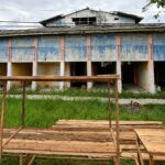 Deretan kios yang bertahun-tahun terbengkalai di kawasan Jalan HKSN, tepatnya di Jalan AMD, Komplek Perumahan Pemprov Kalimantan Selatan. Foto-El Muhammad