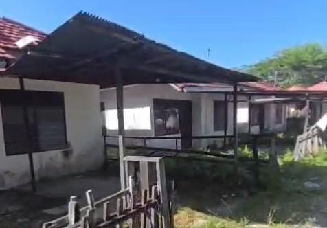 Rumah dinas pemerintah di kawasan Jalan Dharma Praja, Banjarmasin Timur, kondisinya terbengkalai. Foto-dok. Istimewa